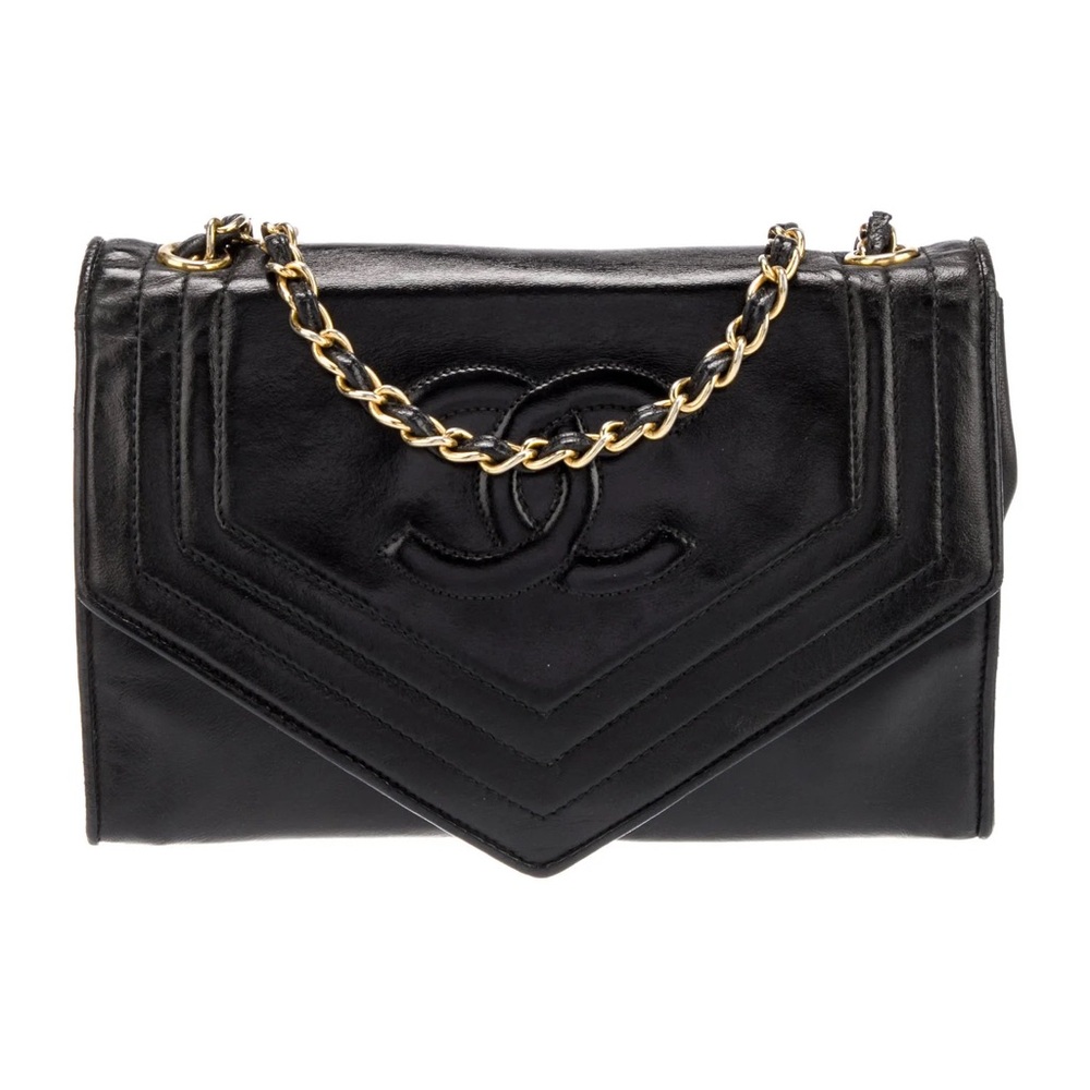 Vintage Chanel Flap Shoulder Bag!